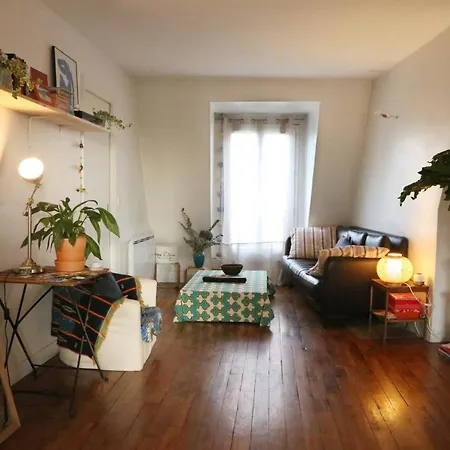 Splendid Warm Apt With Superb View Apartament Paryż